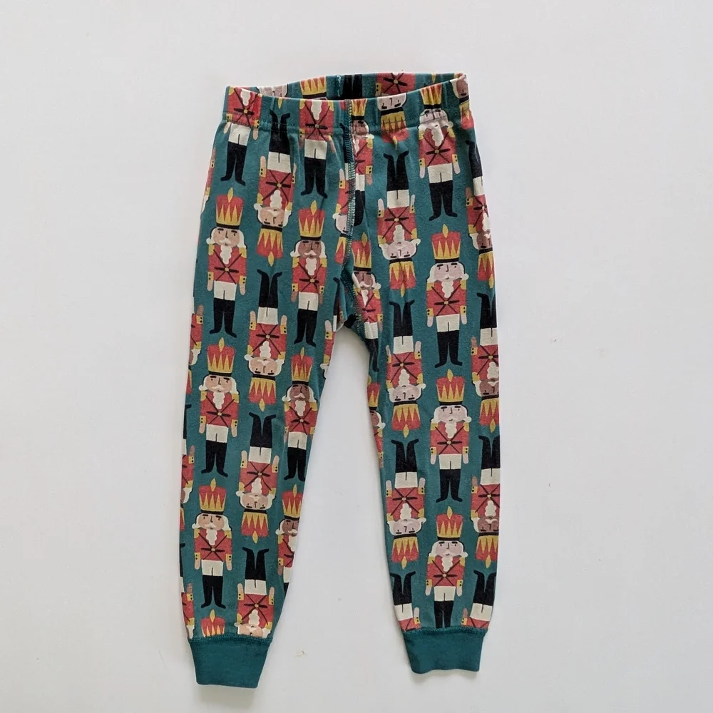 Hanna Andersson Holiday Print Long John Pajama Set Nutcracker Detail